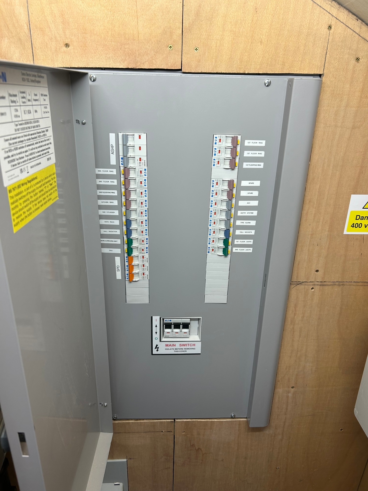 Three-phase Eaton distribution board with labelled circuits